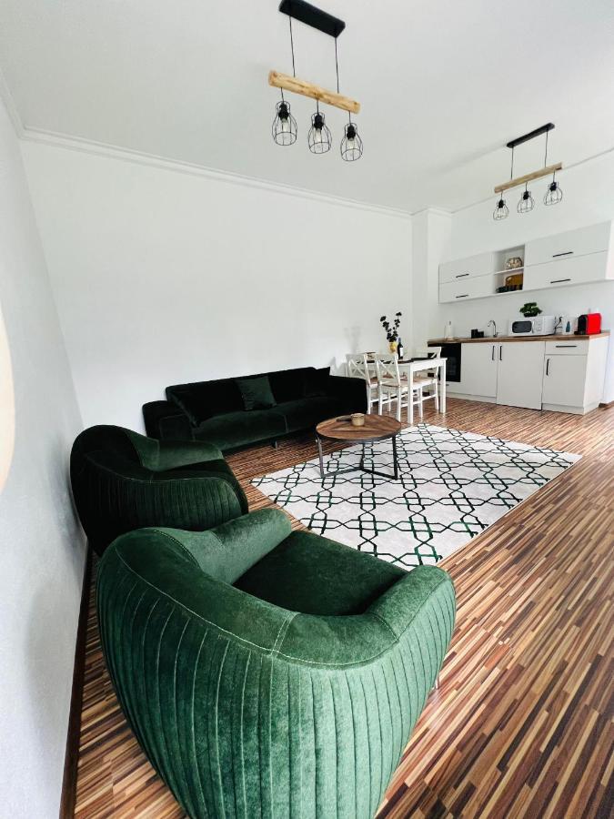 Apartament In Regim Hotelier King Medias Luaran gambar